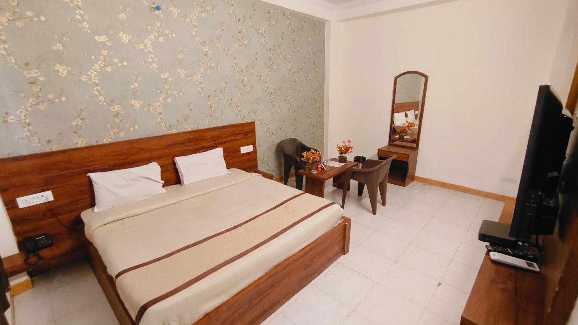 Hotel Elegant, Near Mansarovar, Jaipur Eksteriør billede